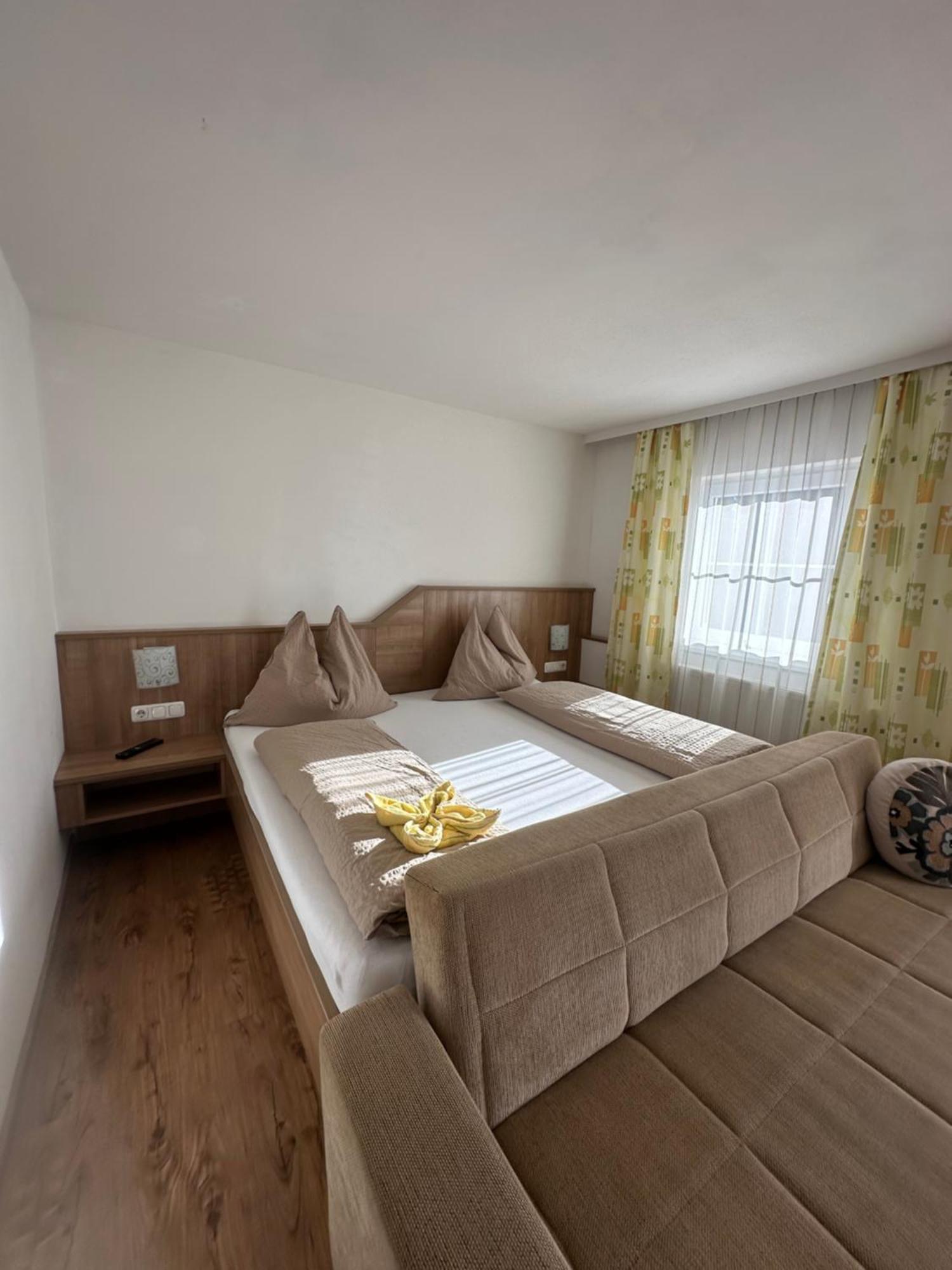 Fruehstueckspension Alpenrose Bed & Breakfast Iselsberg Zewnętrze zdjęcie