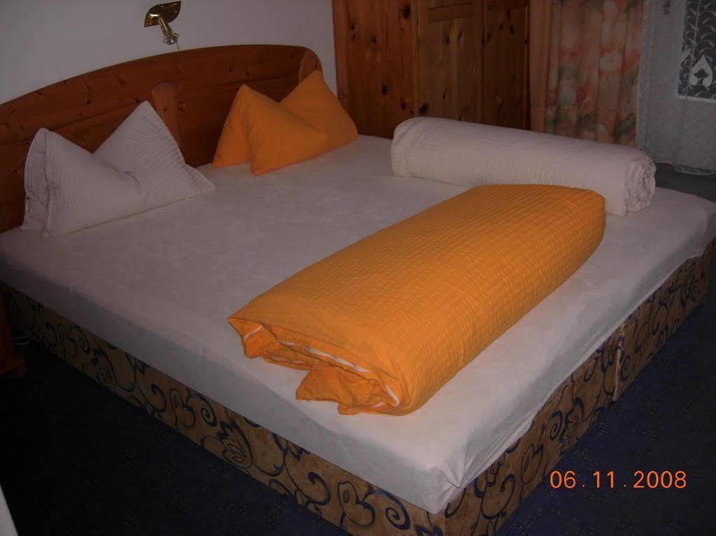 Fruehstueckspension Alpenrose Bed & Breakfast Iselsberg Zewnętrze zdjęcie